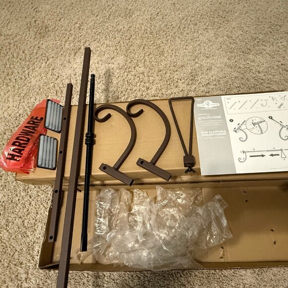 NIB Bronze Single Door Adjustable Garland Hanger - Picture 4 of 5